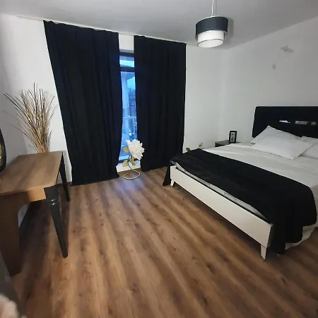 Captain Niko Burgas Stad